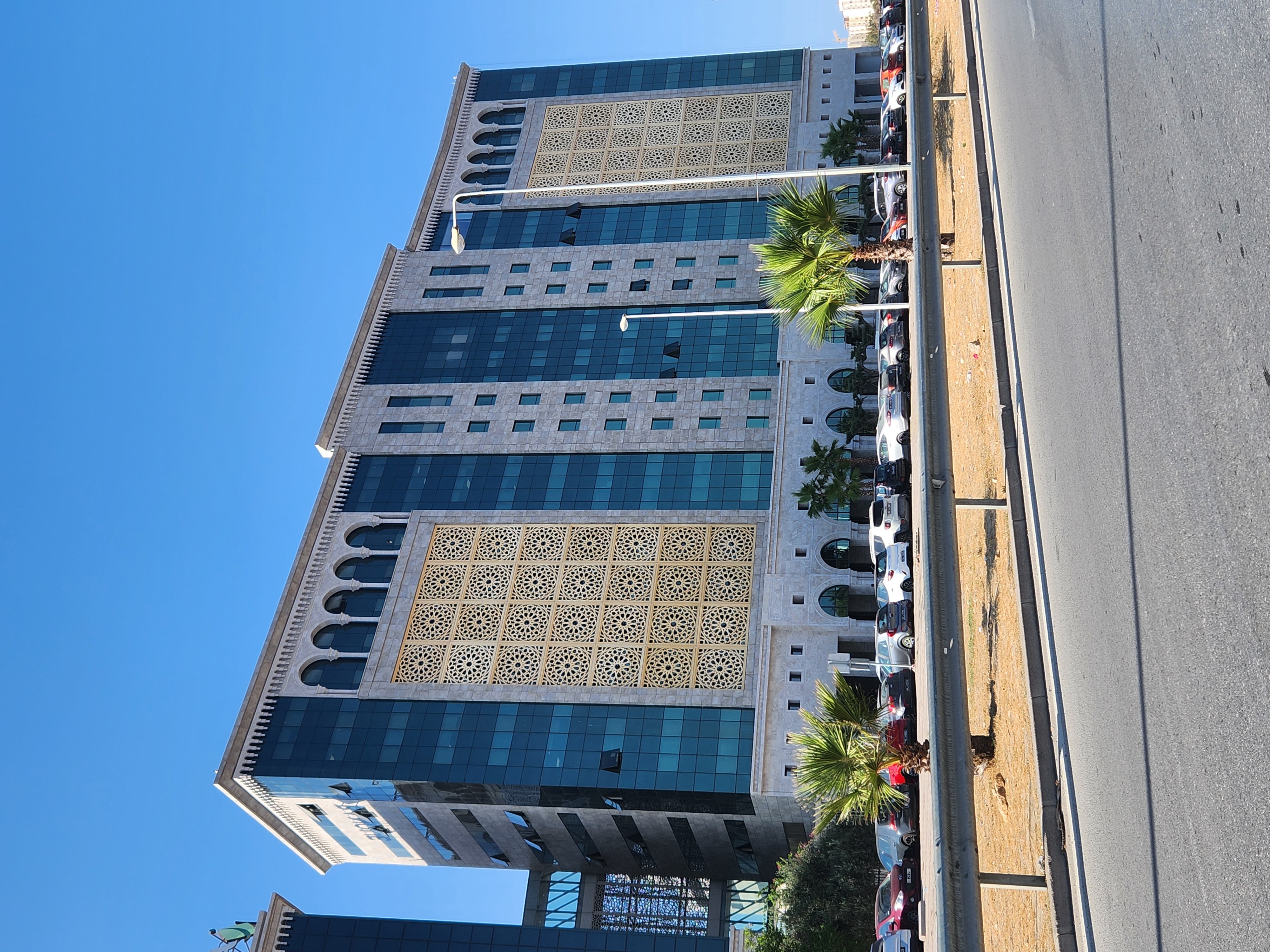 SIÈGE DE LA BANQUE ZITOUNA